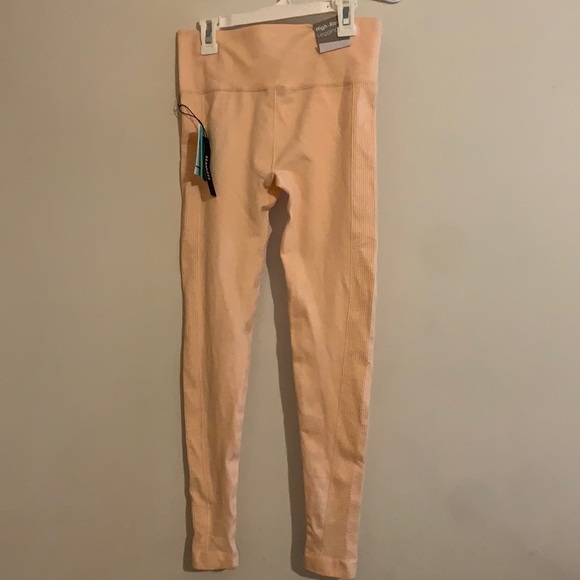 Peach Forever 21 Active Leggings - Picture 1 of 3